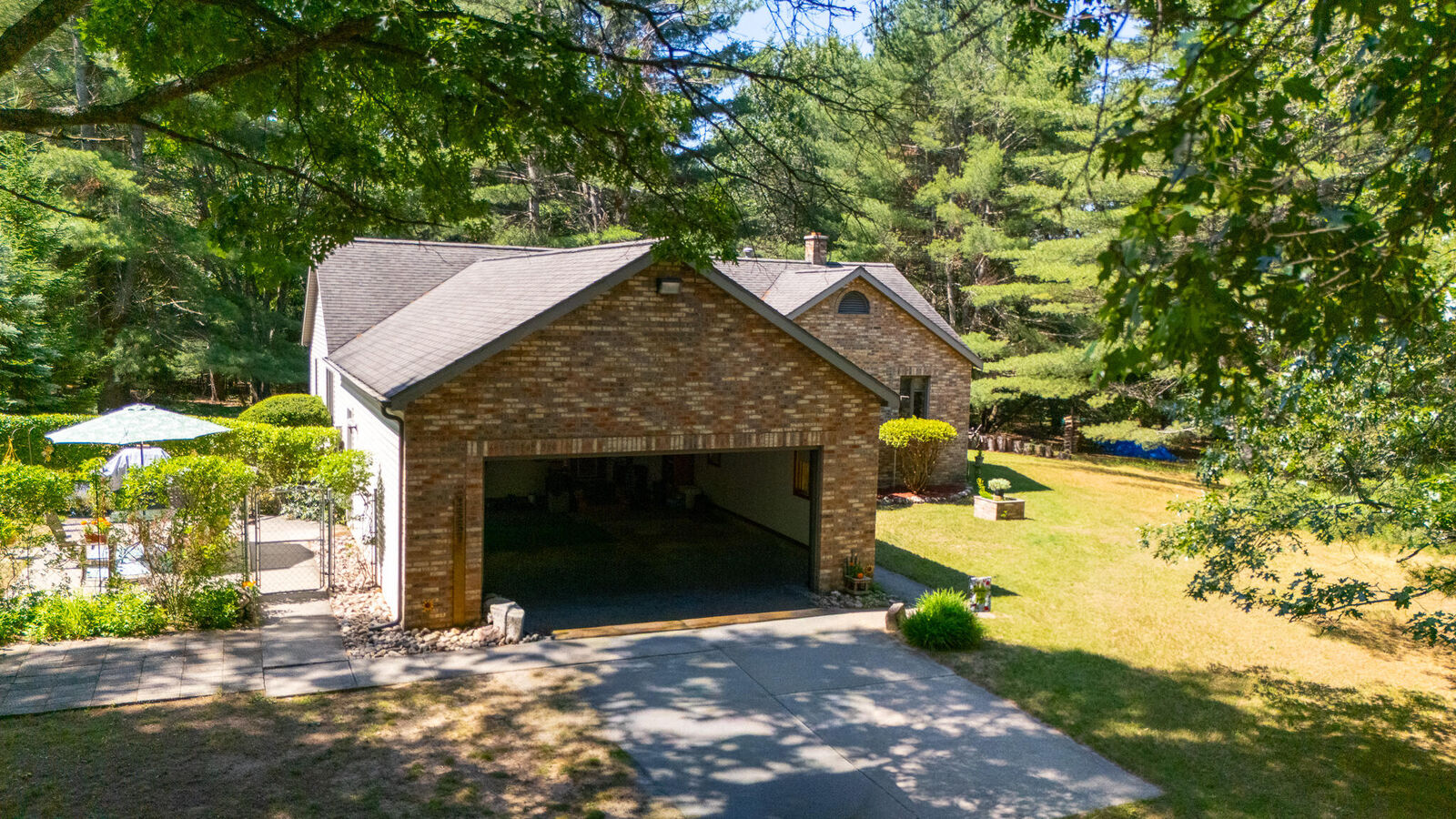 Property Photo: 3557 W Pinewood Drive MI 48653