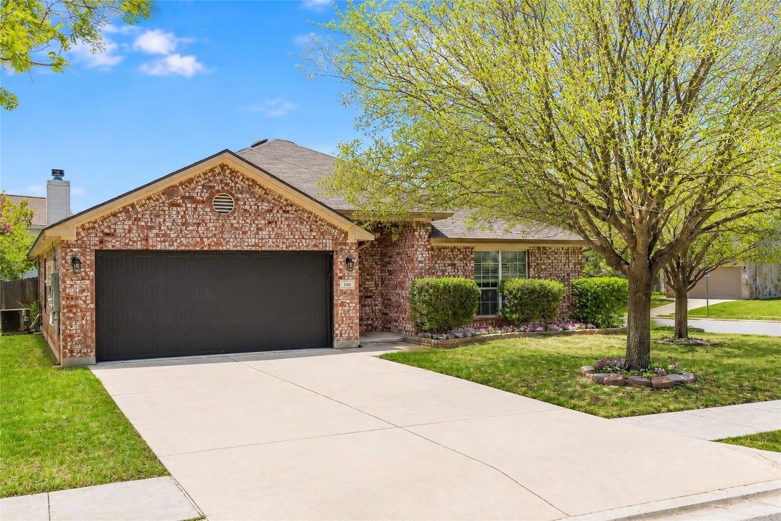 Property Photo:  100 Barn Owl Loop  TX 78641 