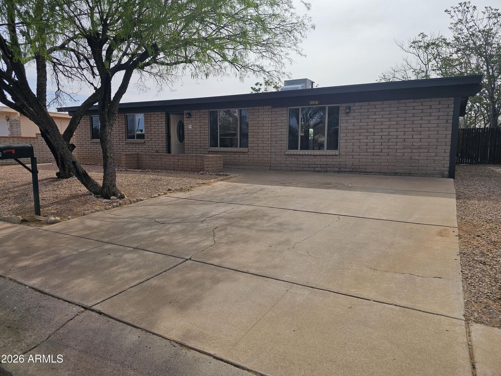 Property Photo: 5018 E Evergreen Drive AZ 85635