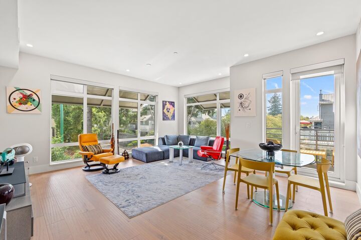 Property Photo:  1591 Bowser Avenue 202  BC V7P 2Y4 