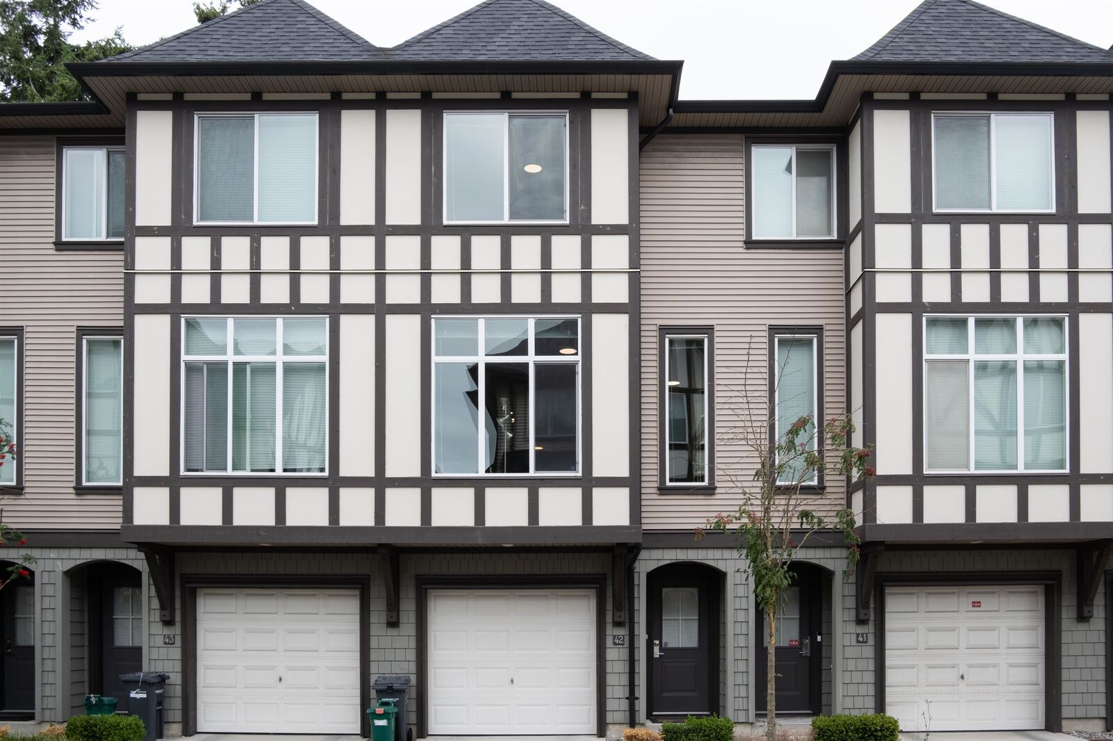 Property Photo:  9728 Alexandra Road 42  BC V6X 0M4 