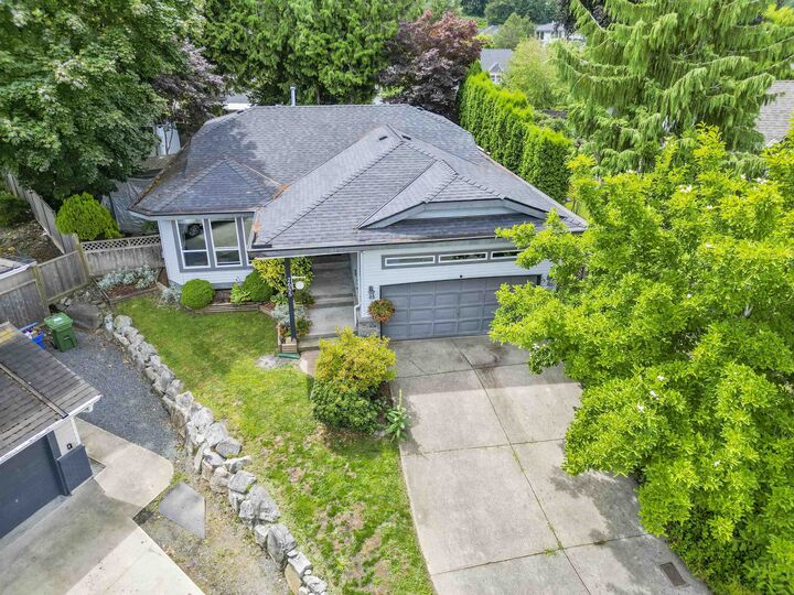 Property Photo: 2655 Chapman Place BC V2S 7J2