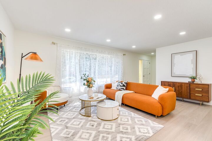 Property Photo: 2155 Rindall Avenue BC V3C 1T9