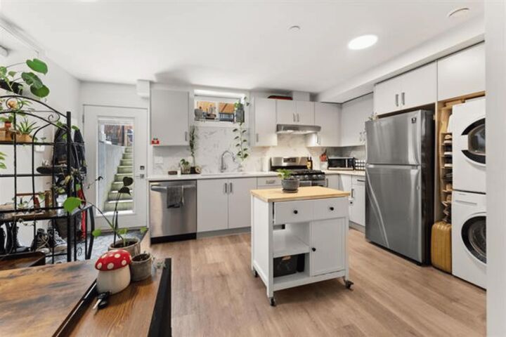 Property Photo:  2848 W 23rd Avenue B  BC V6L 1P3 