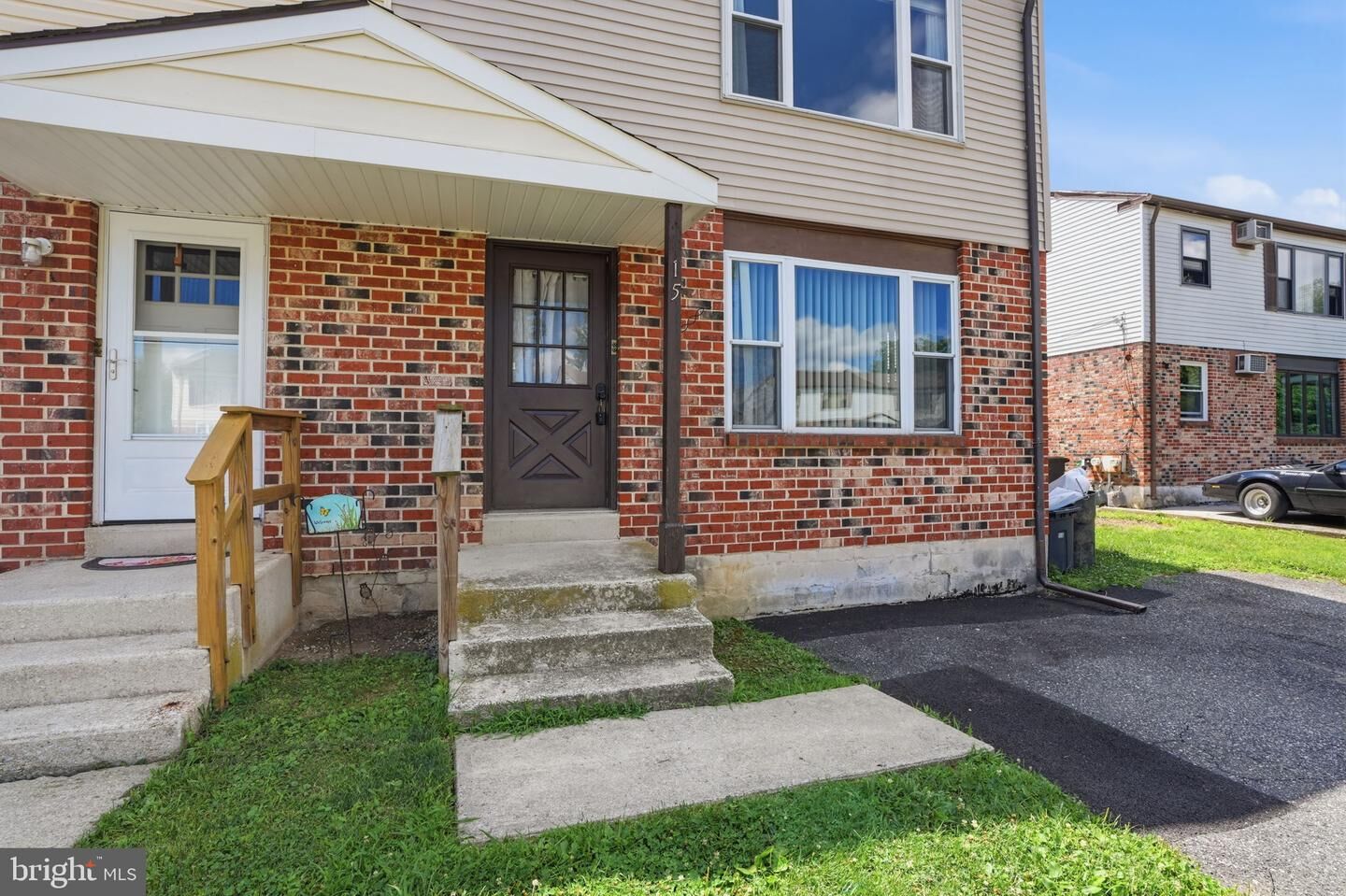 Property Photo:  15 Alicia Court  PA 19036 