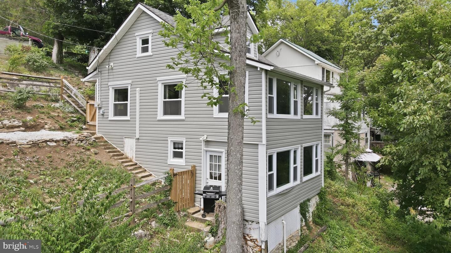 Property Photo: 12527 Rockdale Road MD 21722