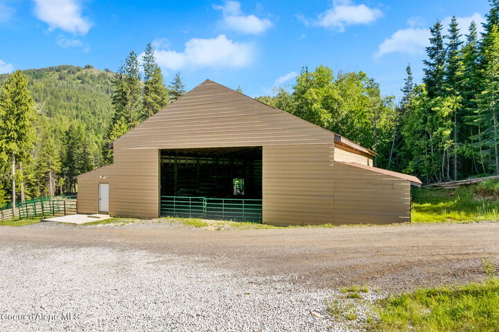 Property Photo:  1446 Sagle Creek Rd  ID 83860 