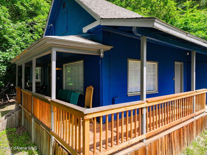 Property Photo:  108 E Lincoln Ct  ID 83833 
