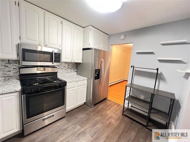 Property Photo: 406 Cranbury Road 7 NJ 08816