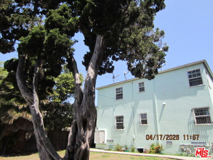 Property Photo: 225 S Hoover St CA 90004