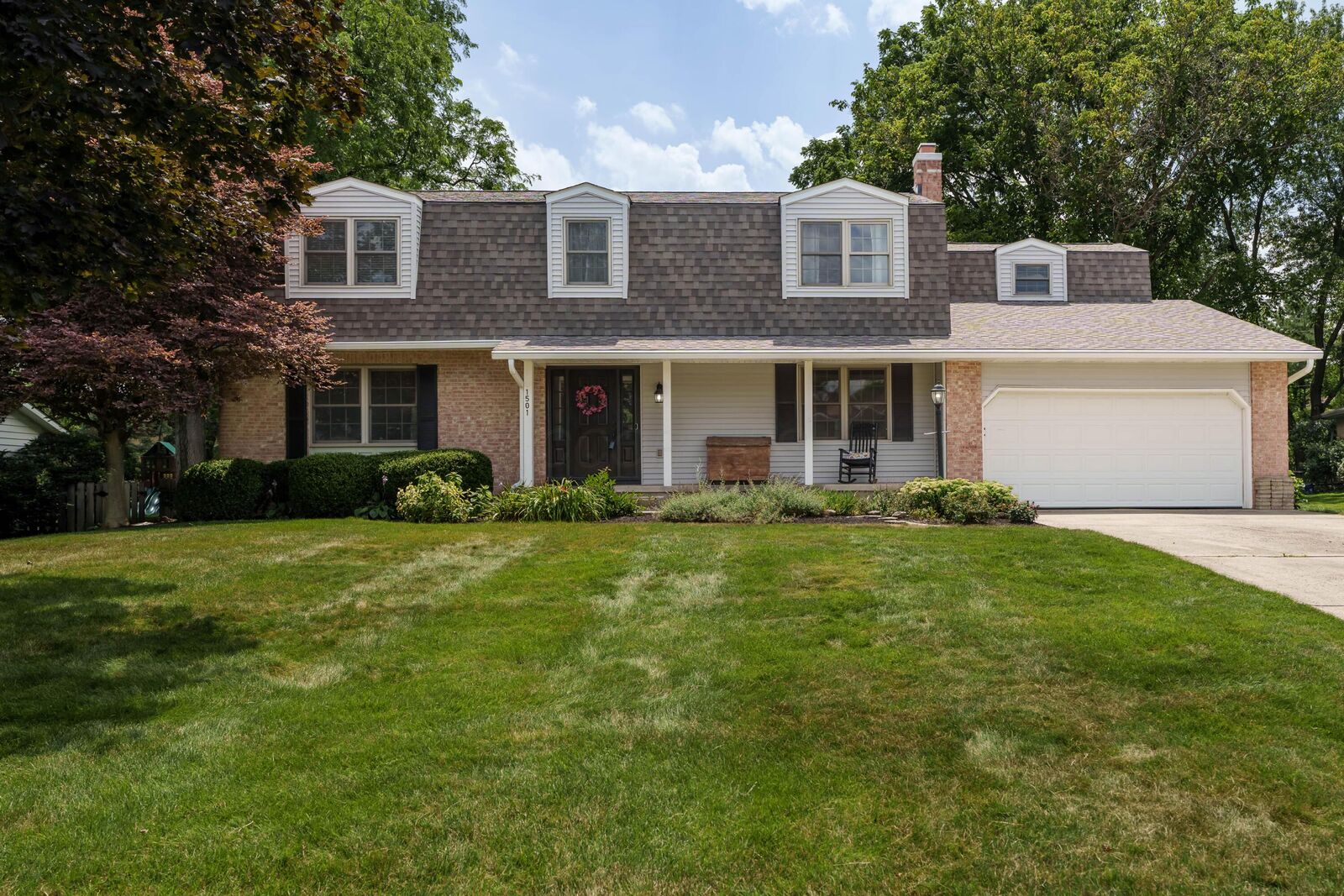 Property Photo: 1501 Candlewood Drive OH 43235
