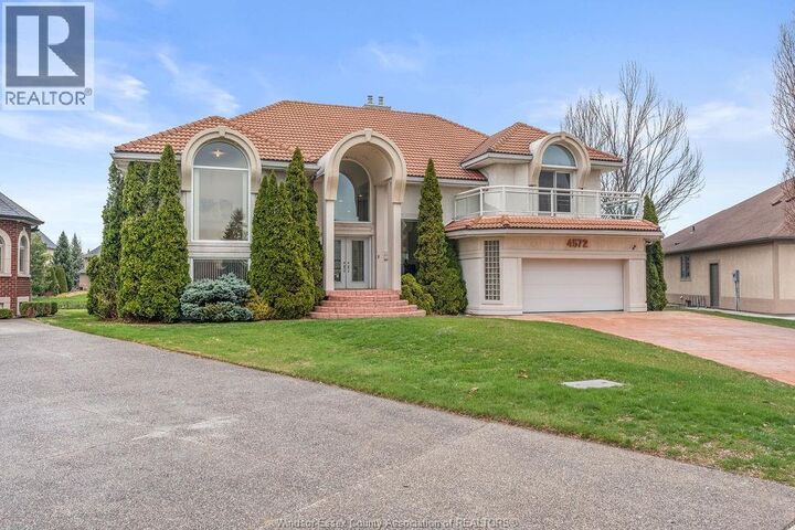 Property Photo: 4572 Lake Grande Court ON N9G 2R3