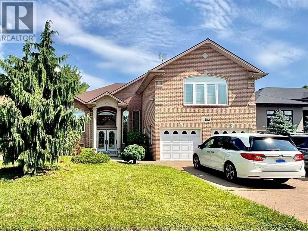 Property Photo: 1152 Jillian Court ON N8L 0W8