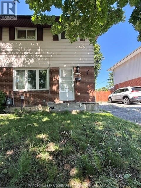 Property Photo: 1566 Curry Avenue ON N9B 3P1