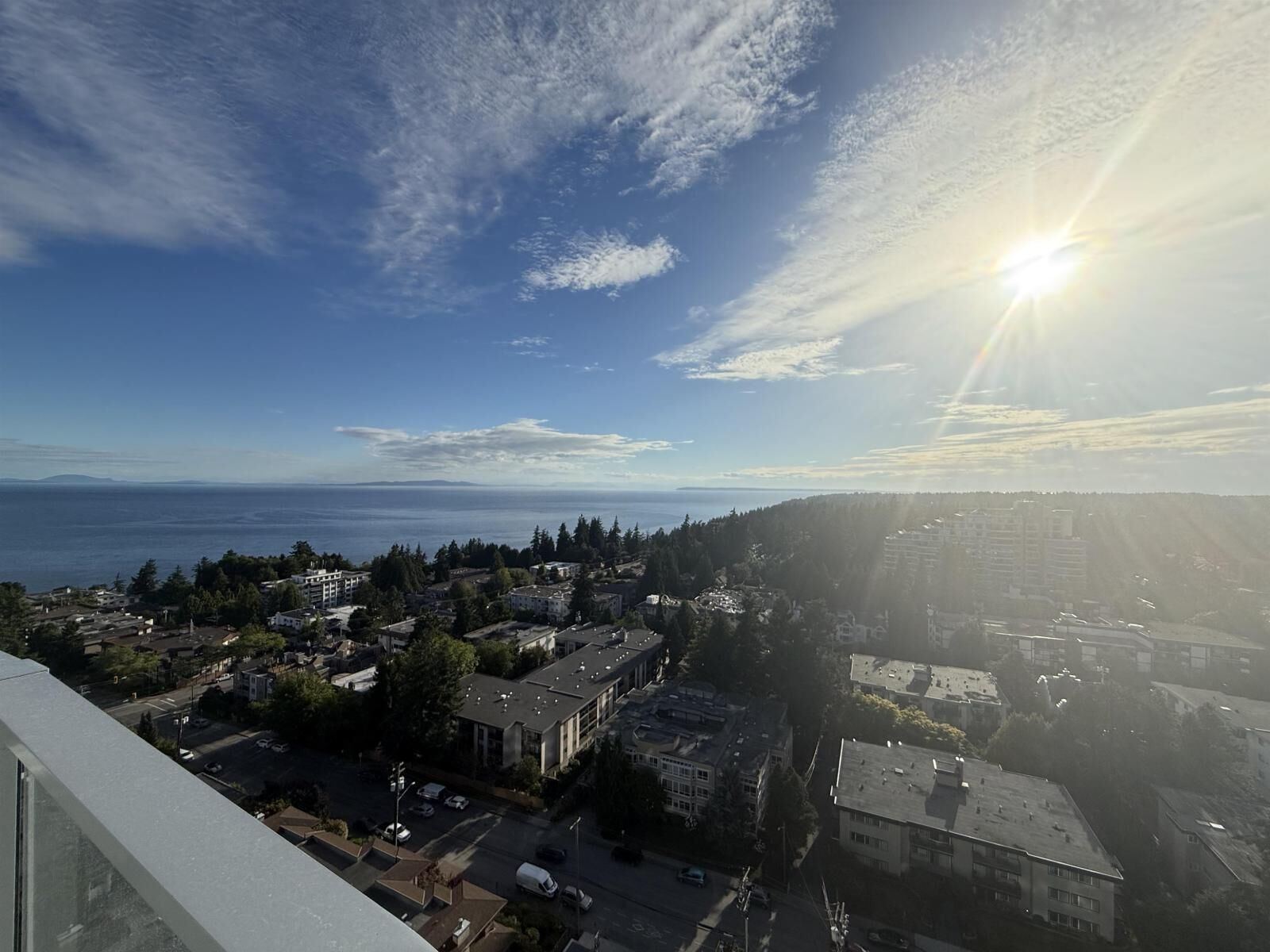 Property Photo:  1475 Foster Street 1606  BC V4B 0C9 
