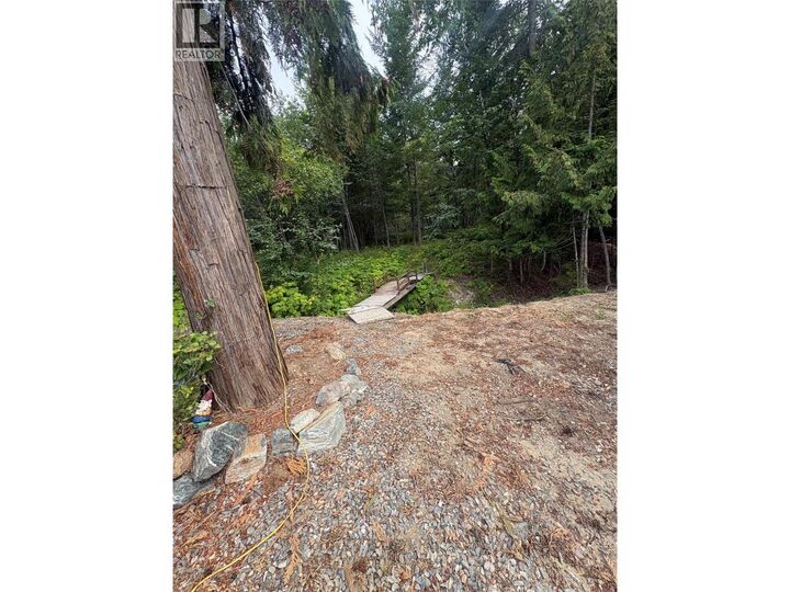 Property Photo: 5195 Tallington Drive BC V0E 1M6