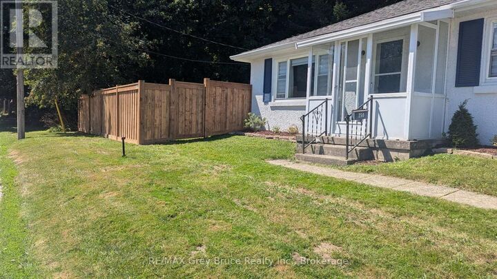 Property Photo: 250 2nd Avenue East ON N4K 2E6