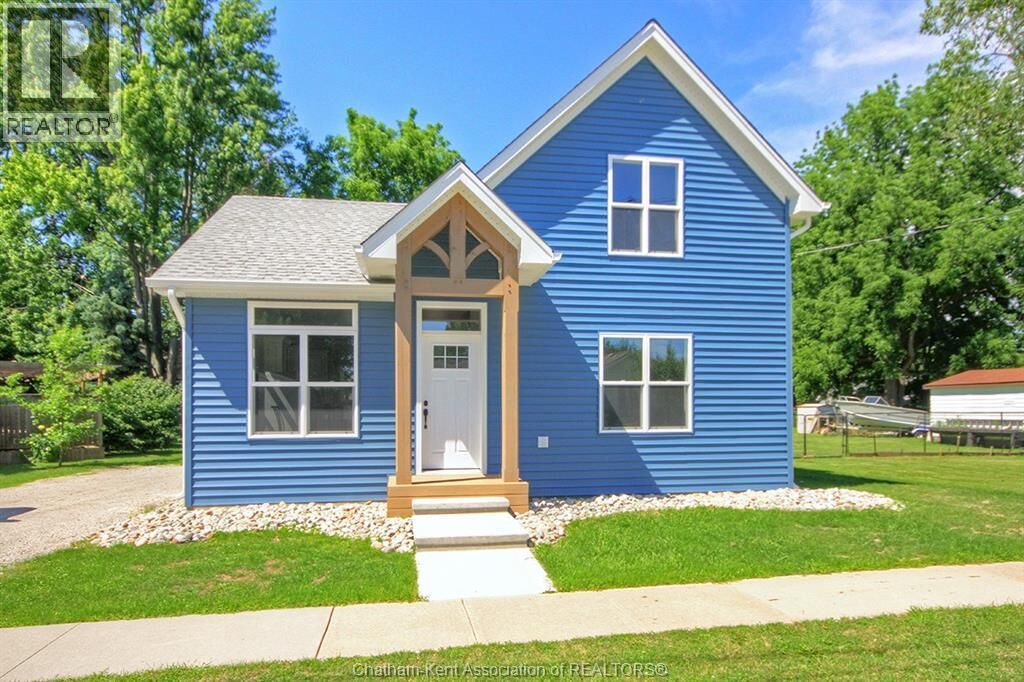 Property Photo:  454 Trerice Street  ON N0P 1M0 