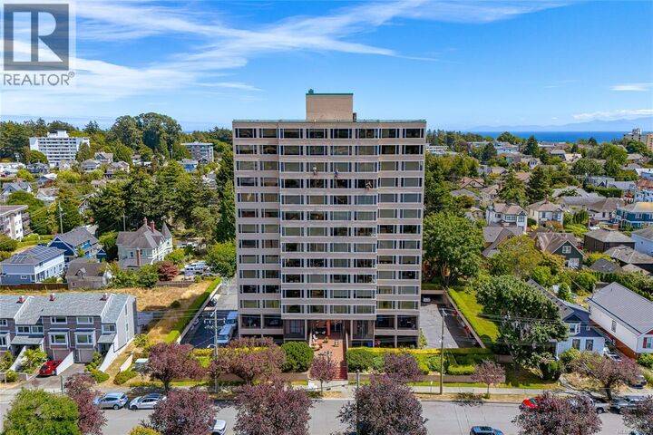 Property Photo: 139 Clarence Street 702 BC V8V 2J1