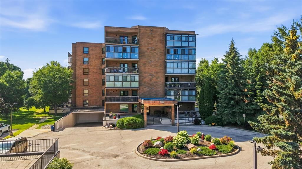 Property Photo: 1850 Henderson Highway MB R2G 1P2