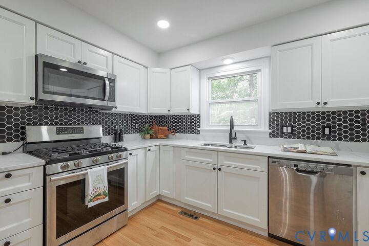 Property Photo: 11840 Winfore Drive VA 23113