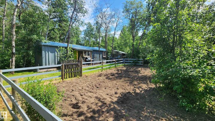 Twp Rd 560 Rge Rd 52 — photo 1