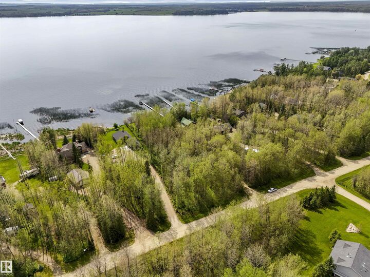 Property Photo:  465022 Rge Road 61 69  AB T0C 0T0 