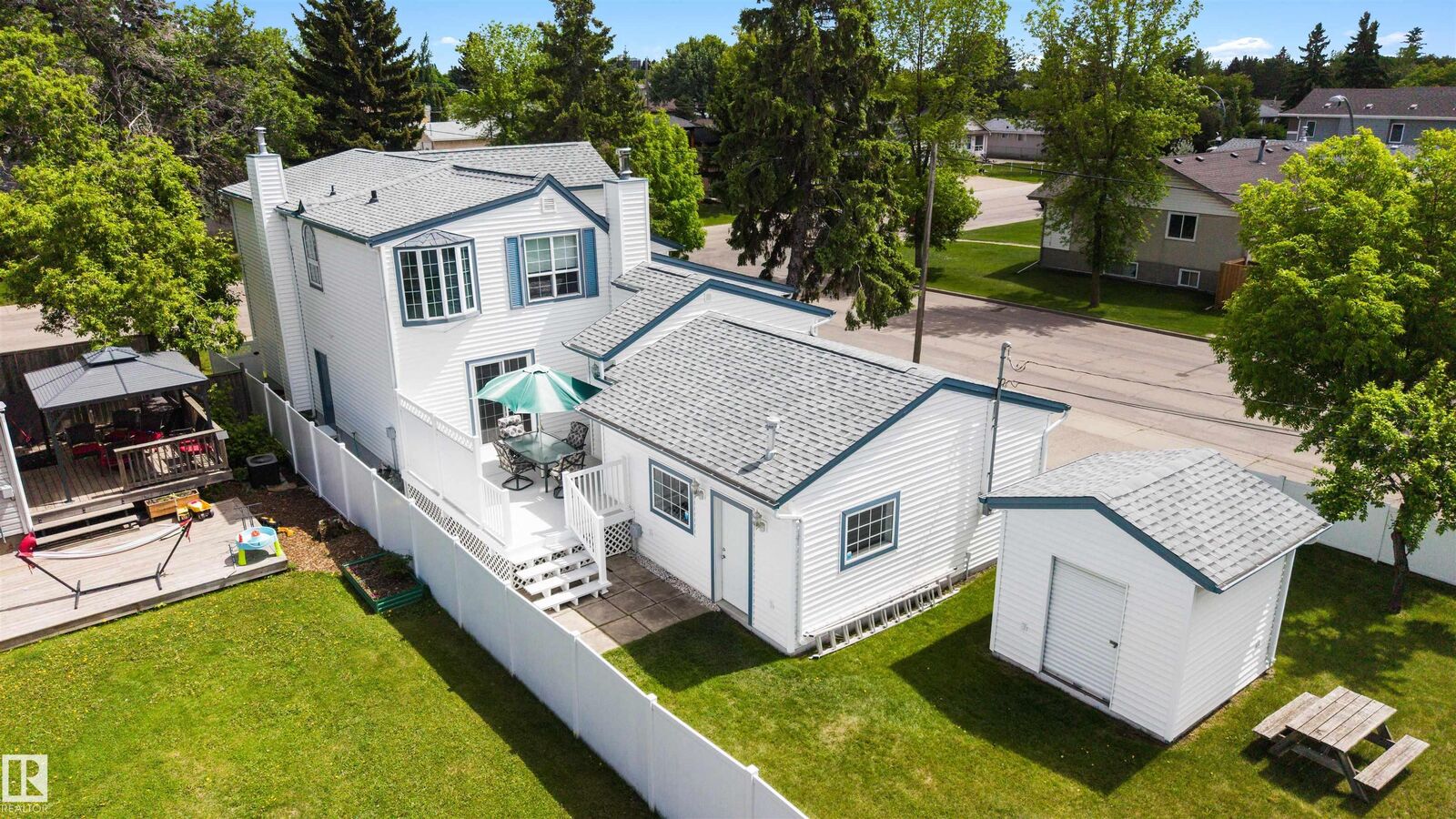 Property Photo: 15310 108 Avenue NW AB T5P 1A2