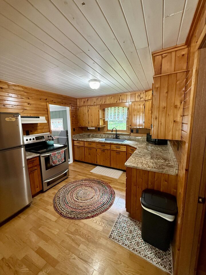 Property Photo: 810 S Islington Rd MI 49719