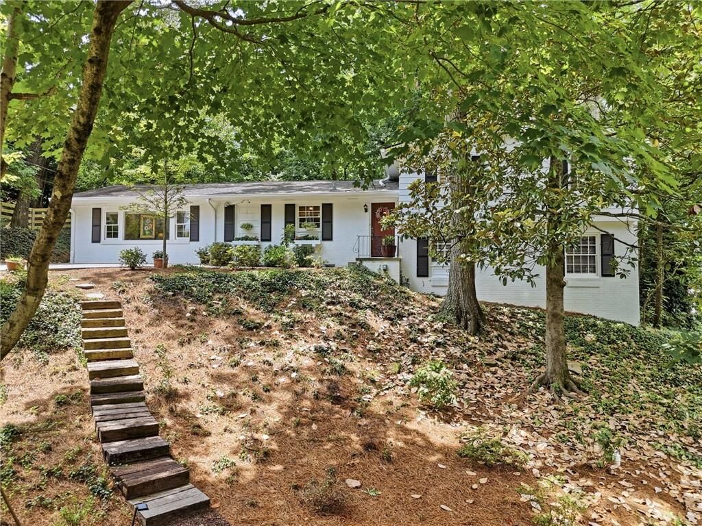 Property Photo: 2360 Honeysuckle Lane SE GA 30080
