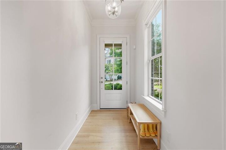 Property Photo: 3948 Cliffmont Circle GA 30068