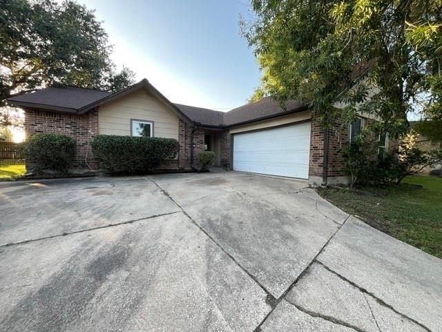Property Photo:  6619 Foxfern Street  TX 77049 