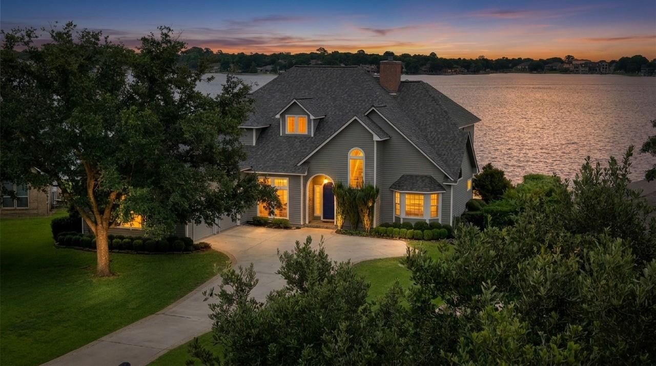Property Photo: 12130 Sagittarius Drive E TX 77318