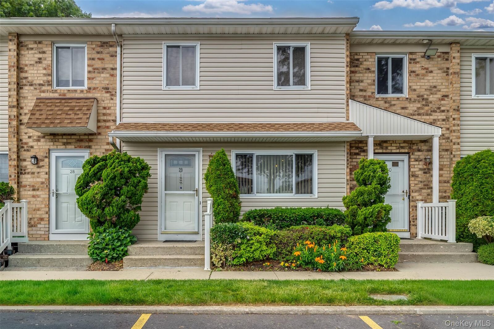 Property Photo:  1595 N Central Avenue 29co  NY 11580 