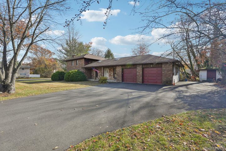 Property Photo:  24 Brenda Lane  NY 10954 