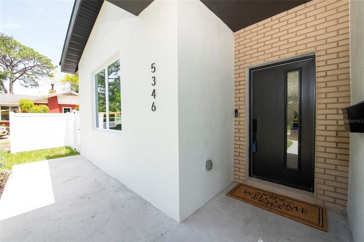 Property Photo: 5346 2nd Avenue S FL 33707