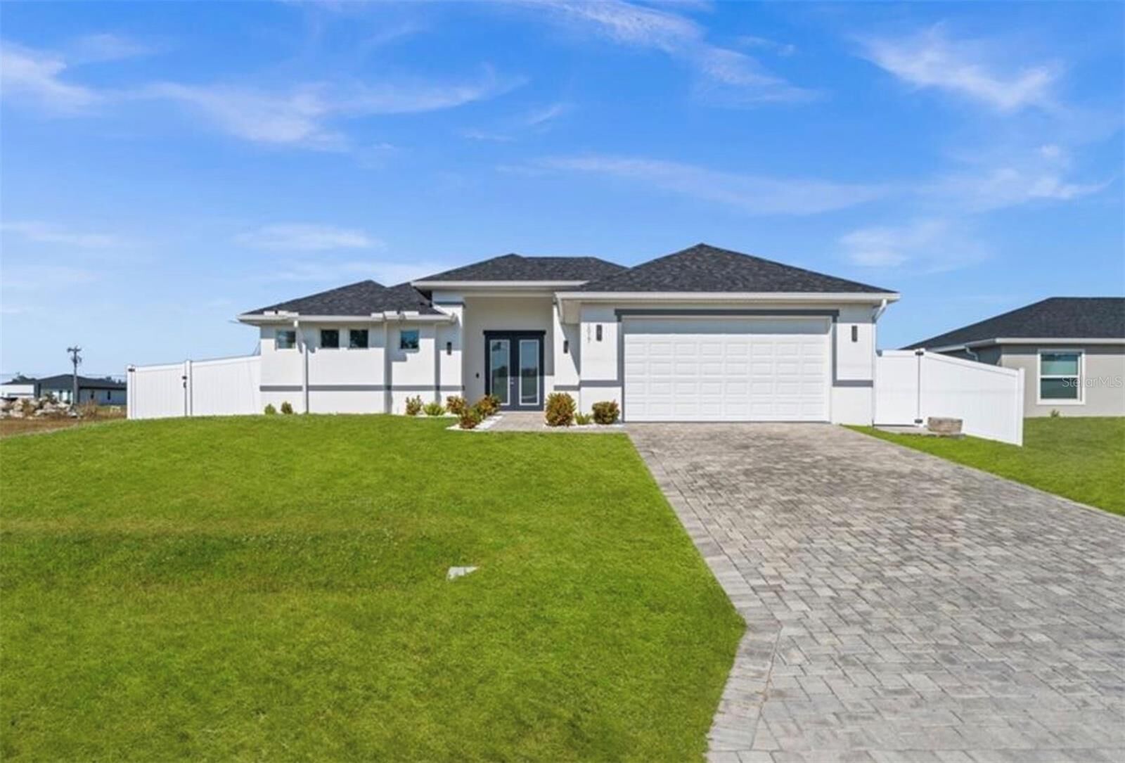 Property Photo: 1017 NW 15th Terrace FL 33993