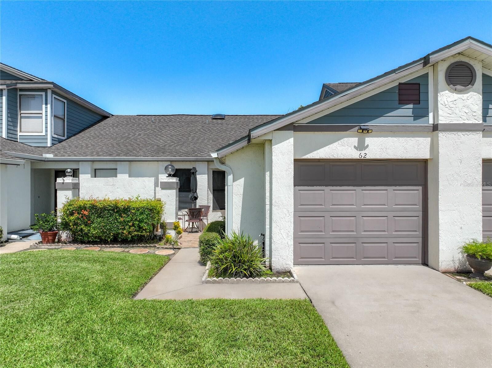 Property Photo:  62 Lakepointe Circle  FL 34743 