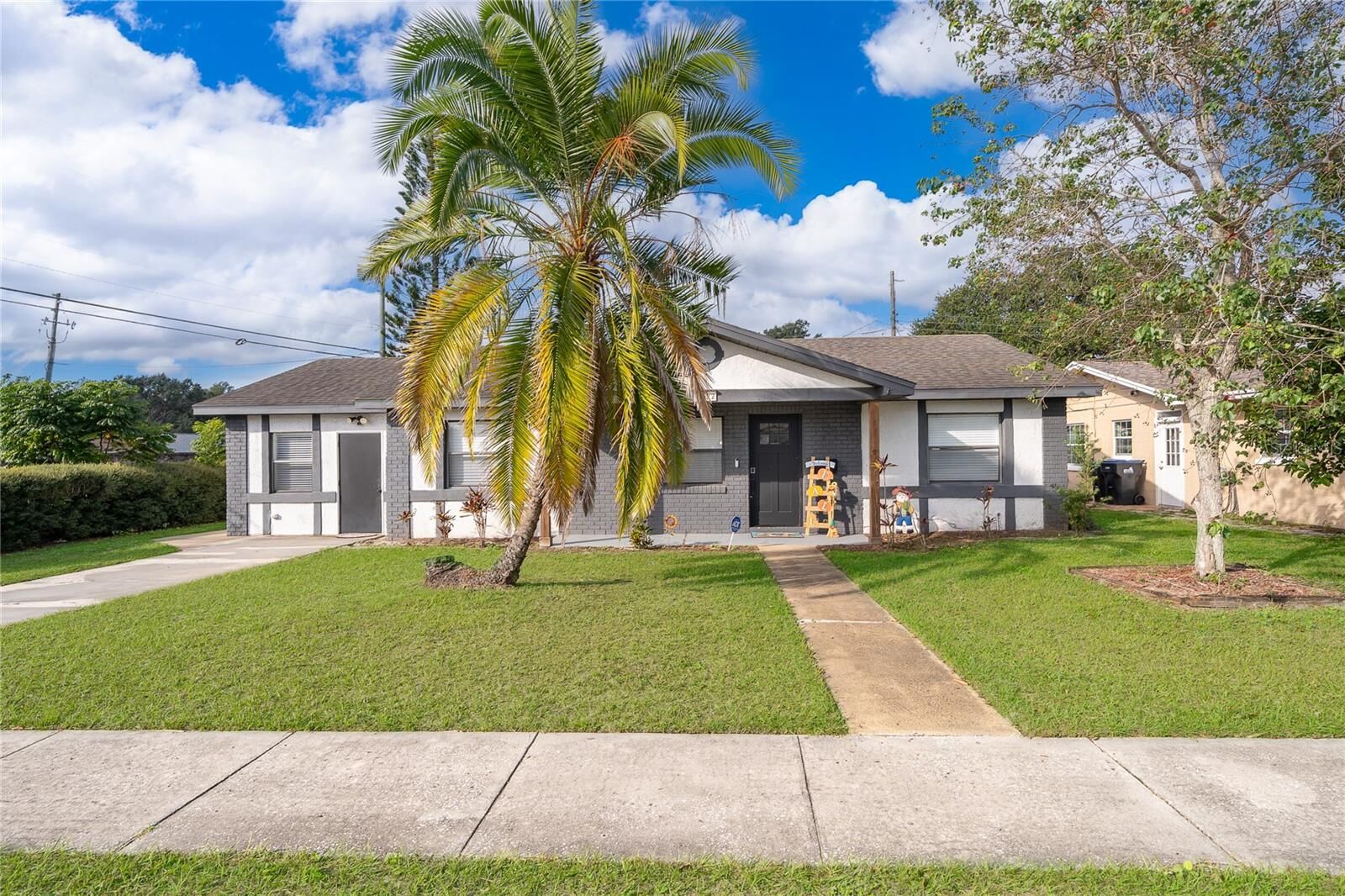 Property Photo:  4522 Fetrow Drive  FL 32812 