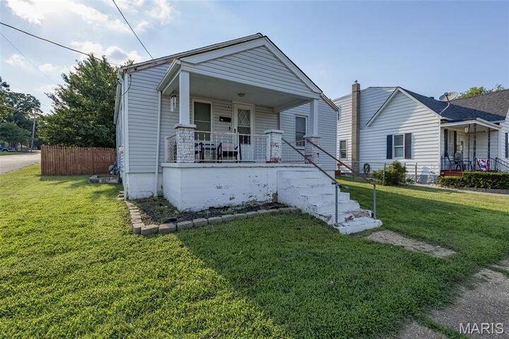 Property Photo:  602 N 5th Street  MO 63020 