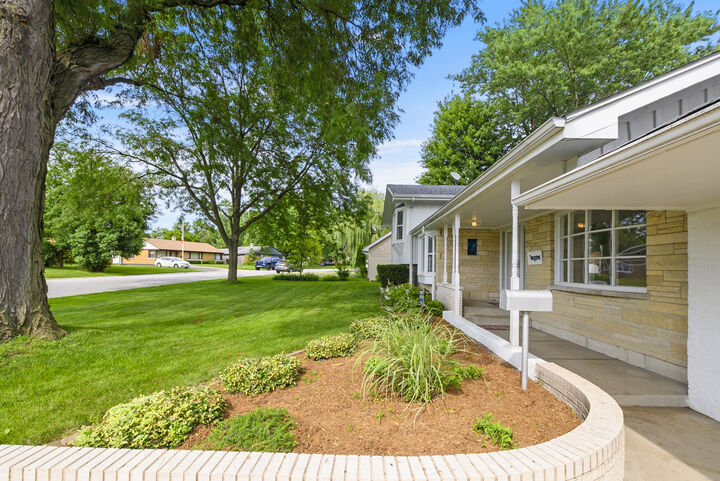 Property Photo: 4915 Spring Road IL 60453