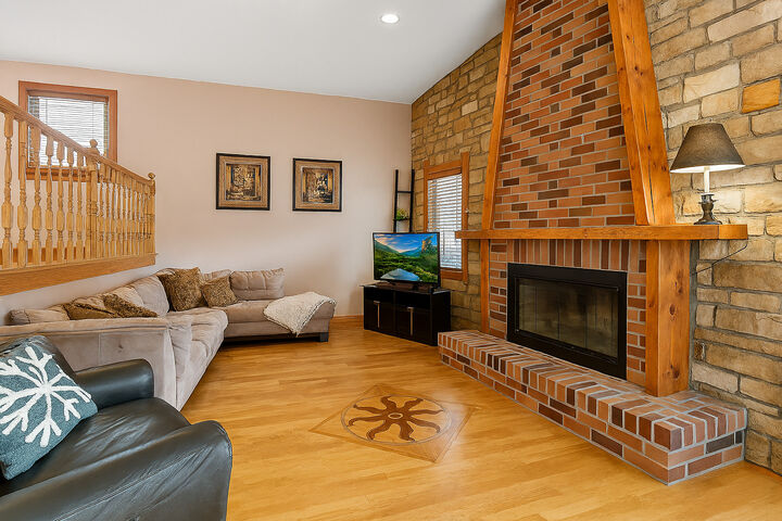 Property Photo:  3328 N Plainfield Avenue  IL 60634 