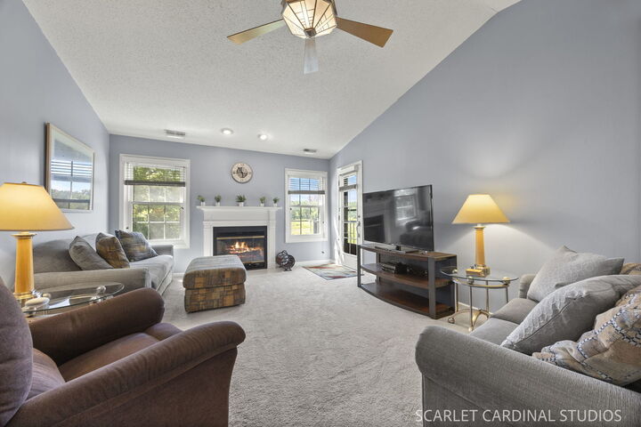 Property Photo: 594 Elizabeth Drive D IL 60191