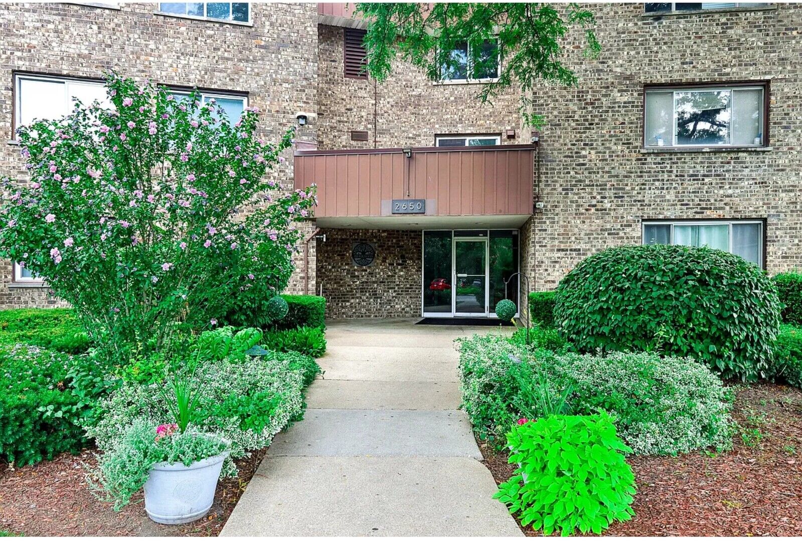 Property Photo:  2650 Brookwood Way Drive 201B  IL 60008 