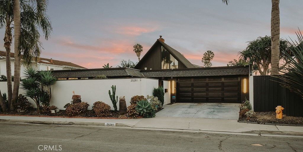 Property Photo:  20281 Bancroft Circle  CA 92646 