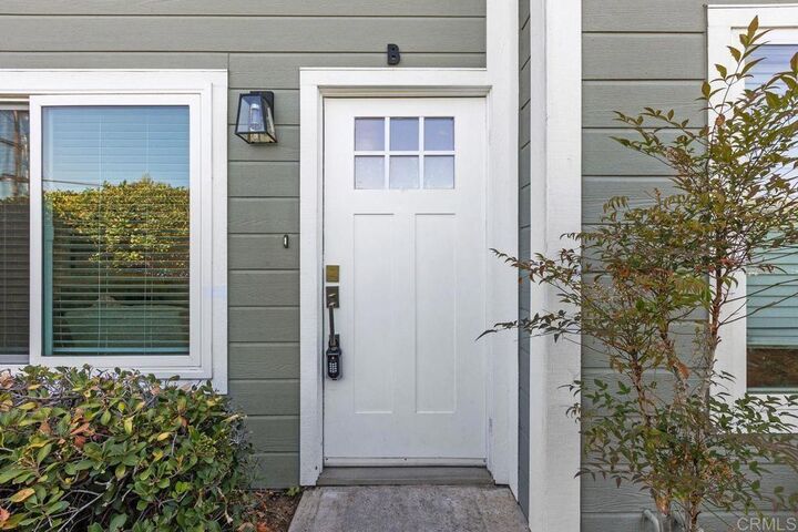 Property Photo:  2525 Jefferson Street B  CA 92008 