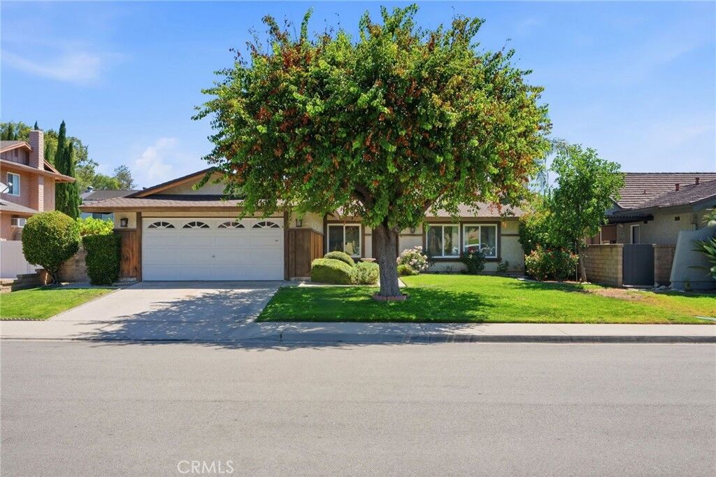 Property Photo:  25576 Fedala  CA 91355 