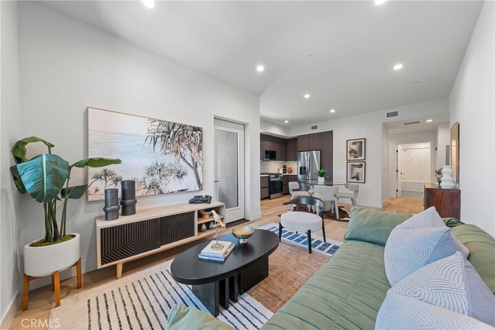 Property Photo: 150 Oak Knoll Ave 103 CA 91101