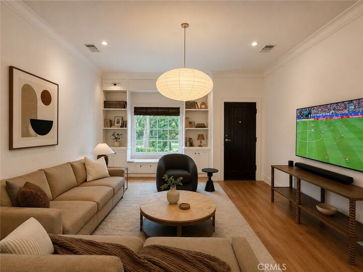 Property Photo: 2932 Edgehill Drive CA 90018