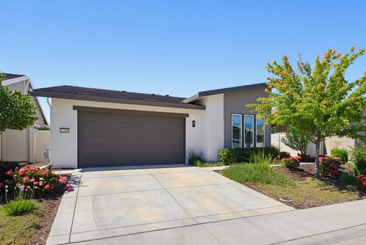 Property Photo: 2305 Overjoy Lane CA 95747